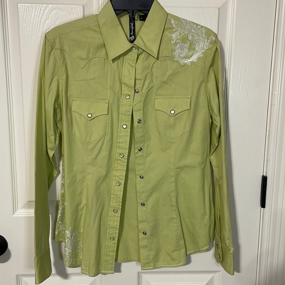 RU Cowgirl Button Down Western Shirt sz M NWT with Pearl Buttons New!